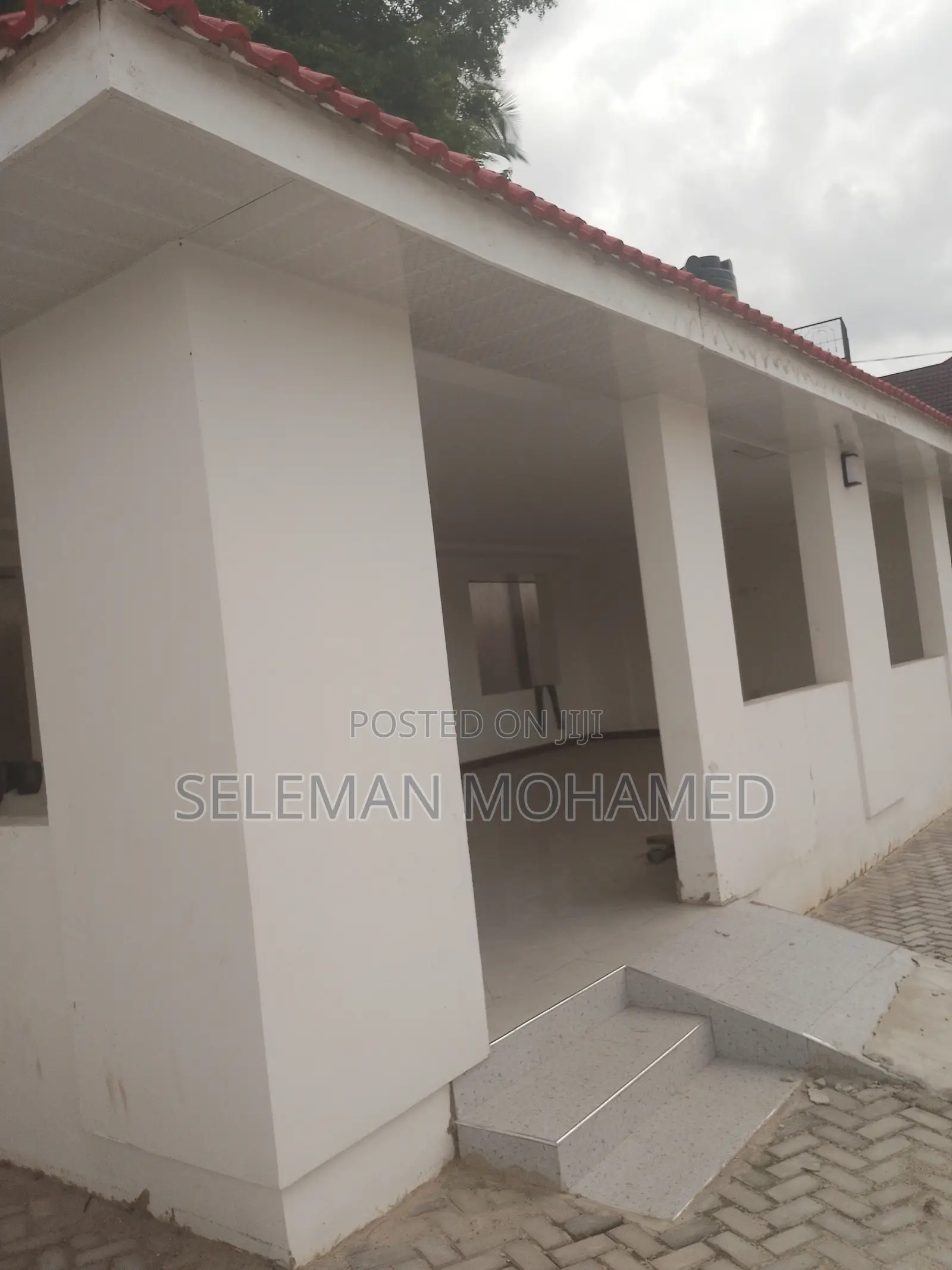 Yard Inauzwa Mbagala Ina Face Barabara Kuu.Ina Heka 3