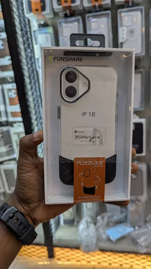 Puzzle Cover for iPhone 16