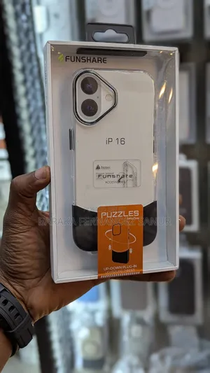 Puzzle Cover for iPhone 16
