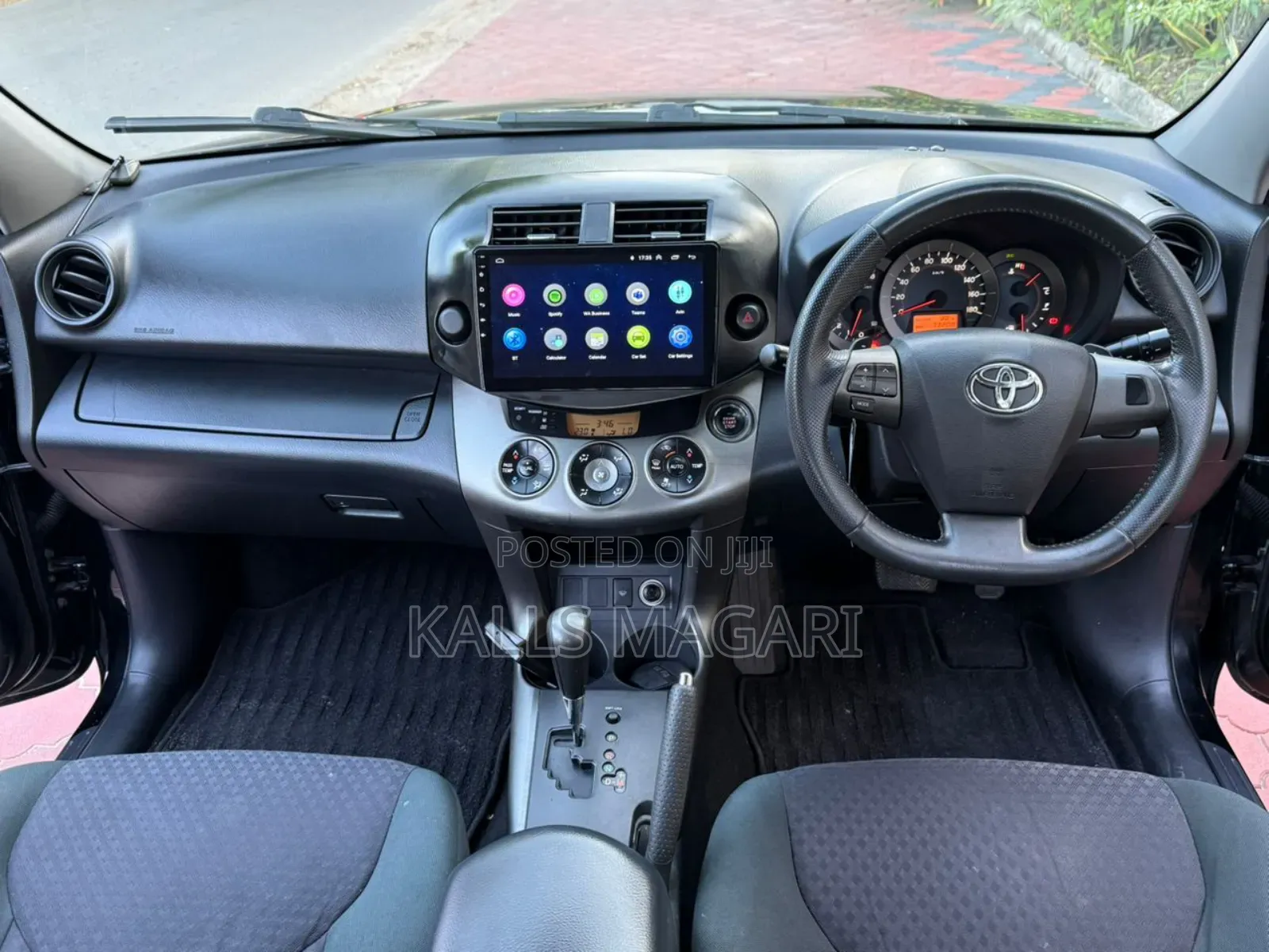 Toyota Vanguard 2011 Black
