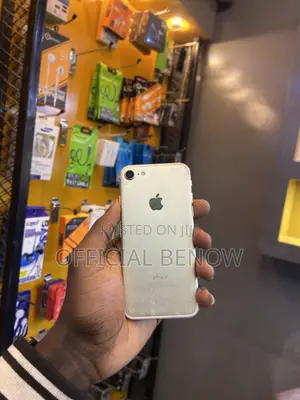 Apple iPhone 7 32 GB Silver
