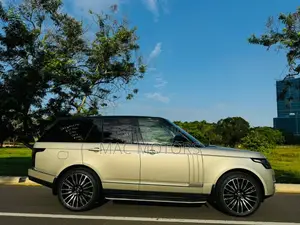 Land Rover Range Rover Vogue 2016 Silver