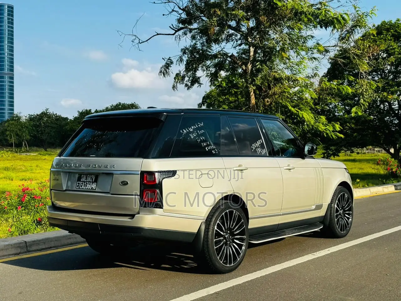 Land Rover Range Rover Vogue 2016 Silver
