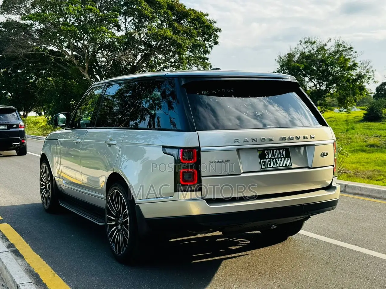 Land Rover Range Rover Vogue 2016 Silver