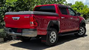 Toyota Hilux 2018 Burgundy