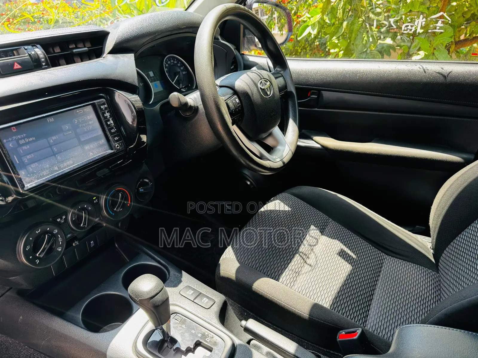 Toyota Hilux 2018 Burgundy