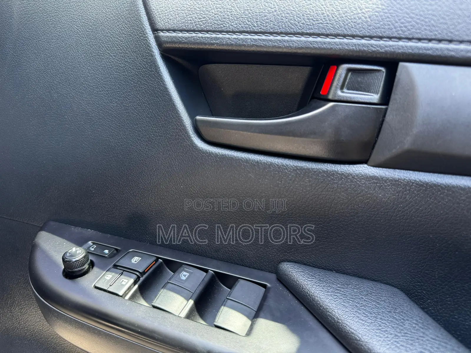 Toyota Hilux 2020 Gray