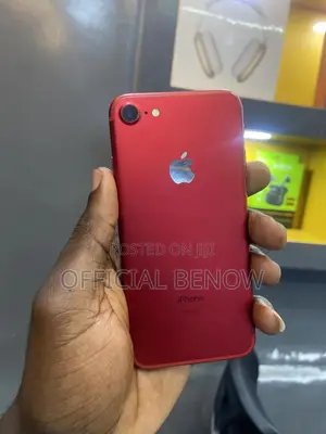 Apple iPhone 7 32 GB Red