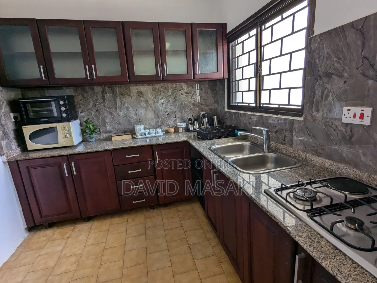 Furnished 4bdrm Villa in Villas, Masaki for rent