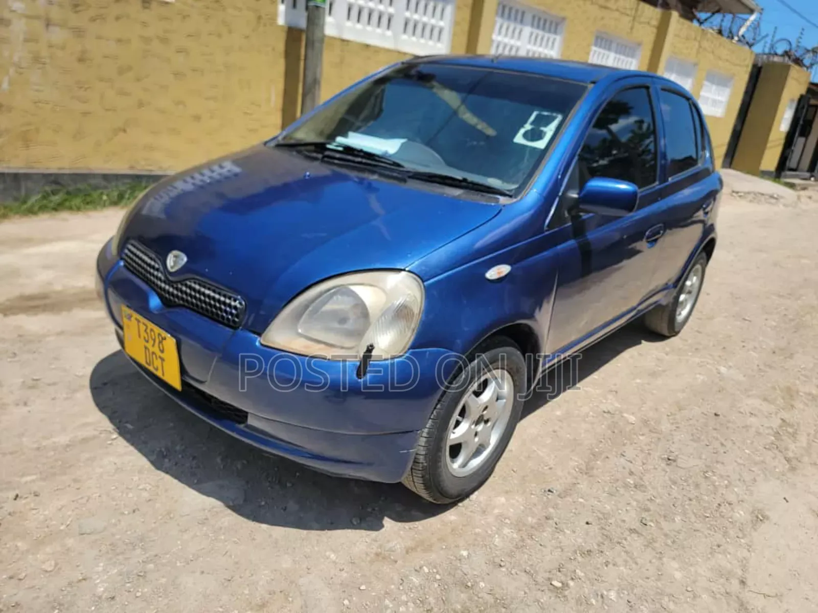 Toyota Vitz 2004 Blue