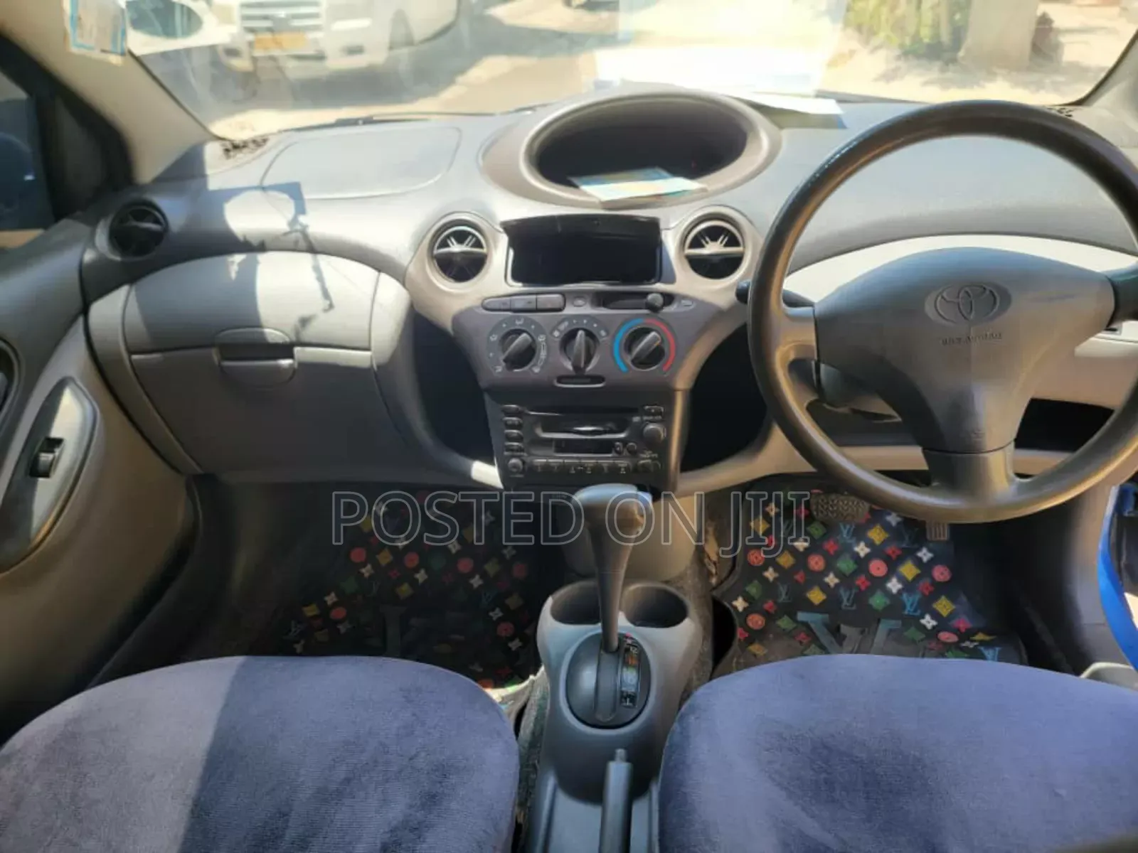 Toyota Vitz 2004 Blue