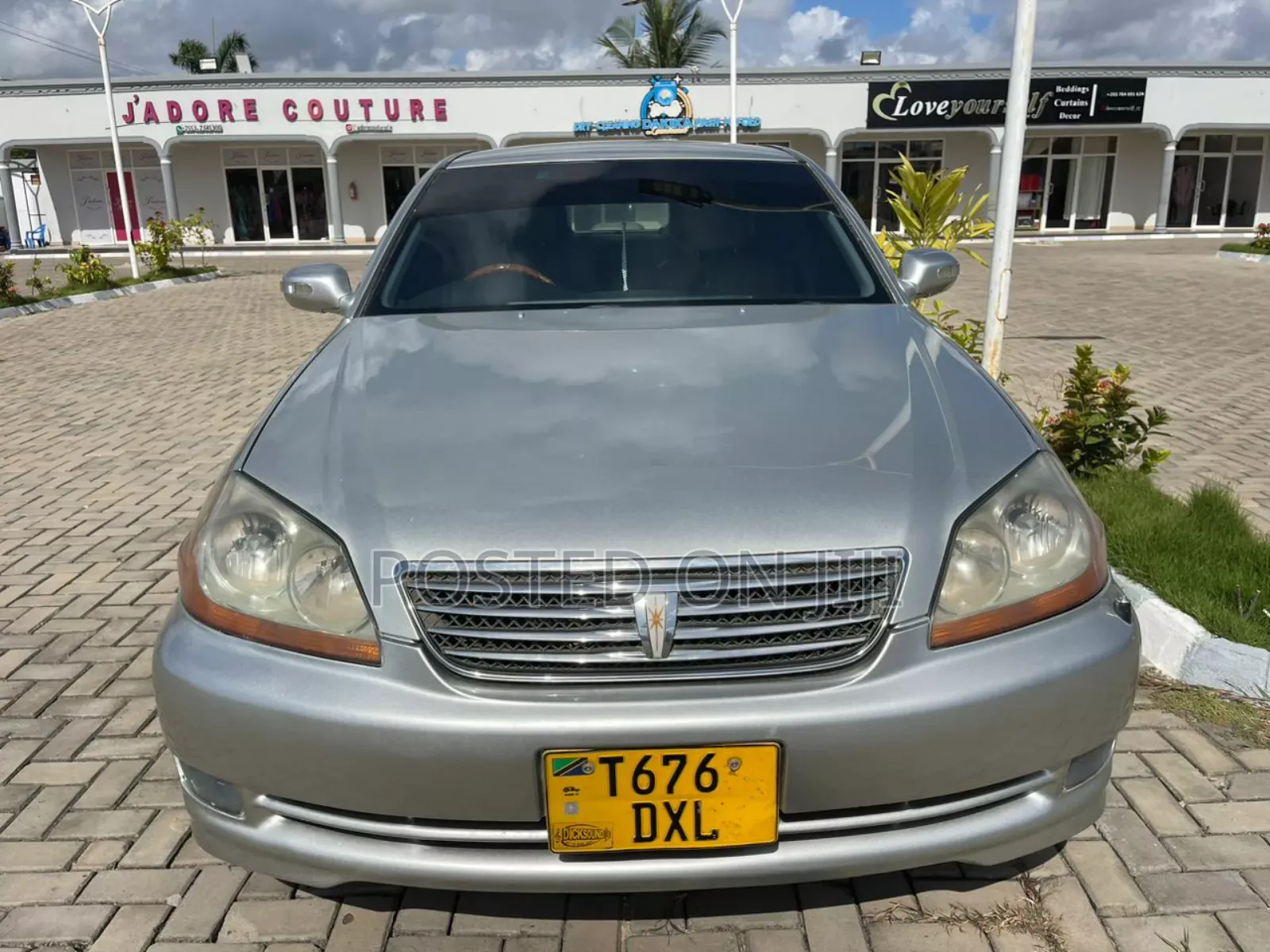 Toyota Mark II Blit 2004 Silver