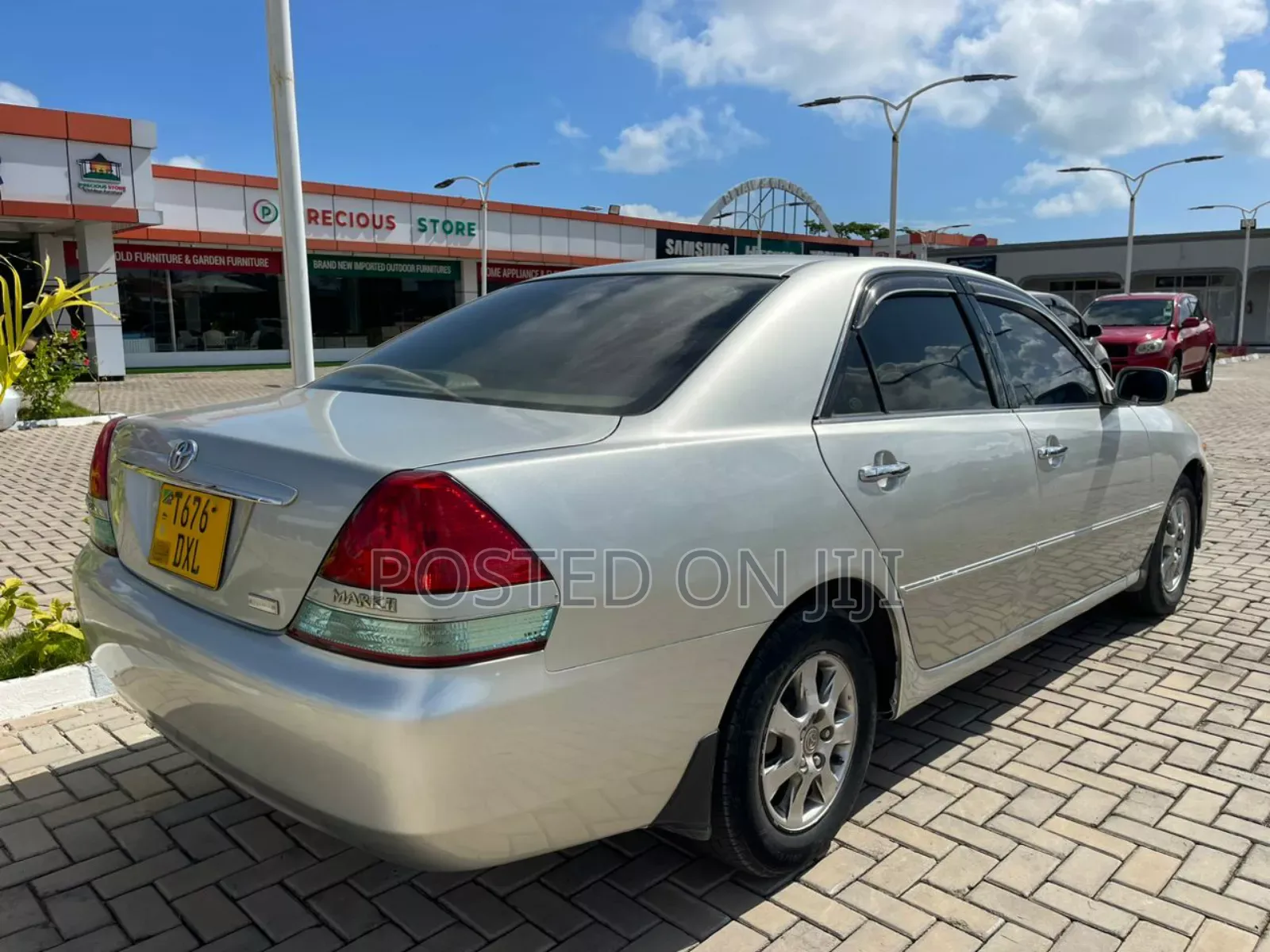 Toyota Mark II Blit 2004 Silver