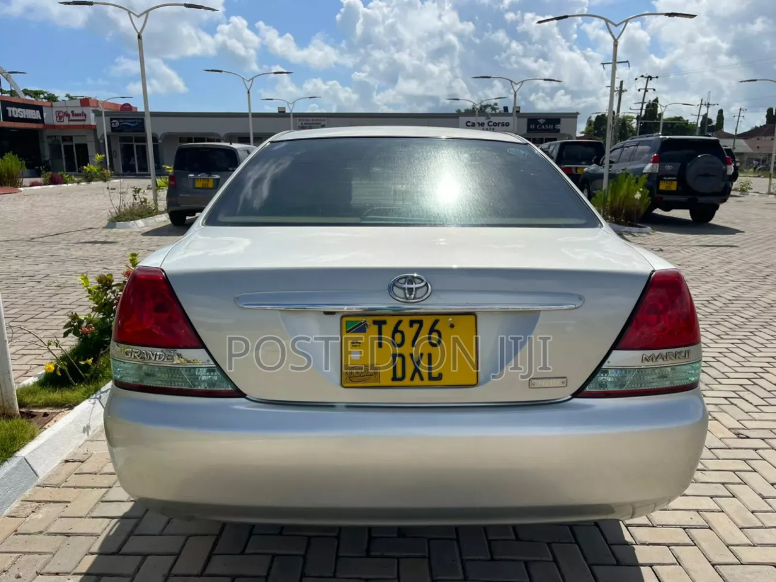 Toyota Mark II Blit 2004 Silver