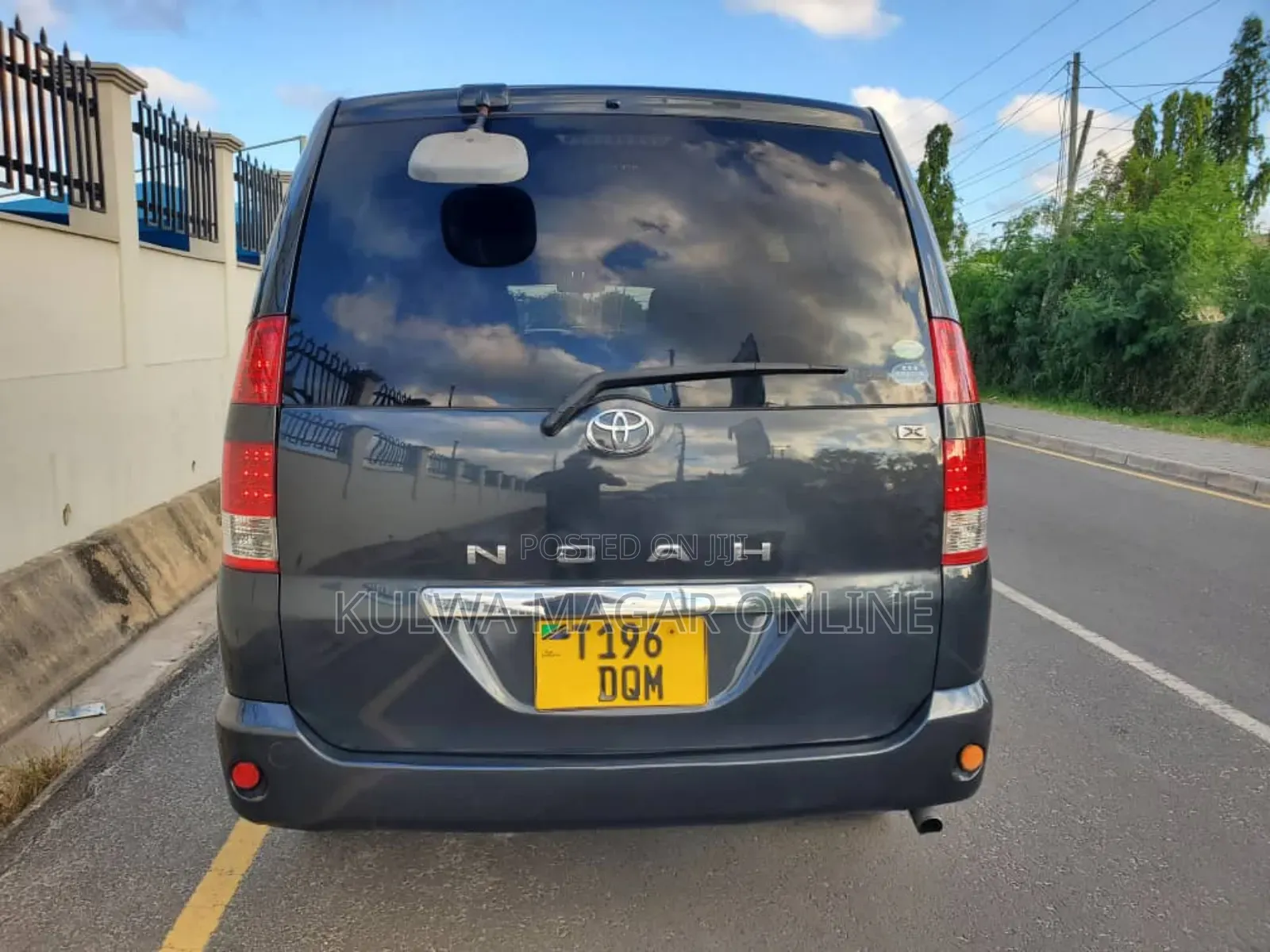 Toyota Noah 2007 Silver