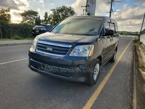 Toyota Noah 2007 Silver