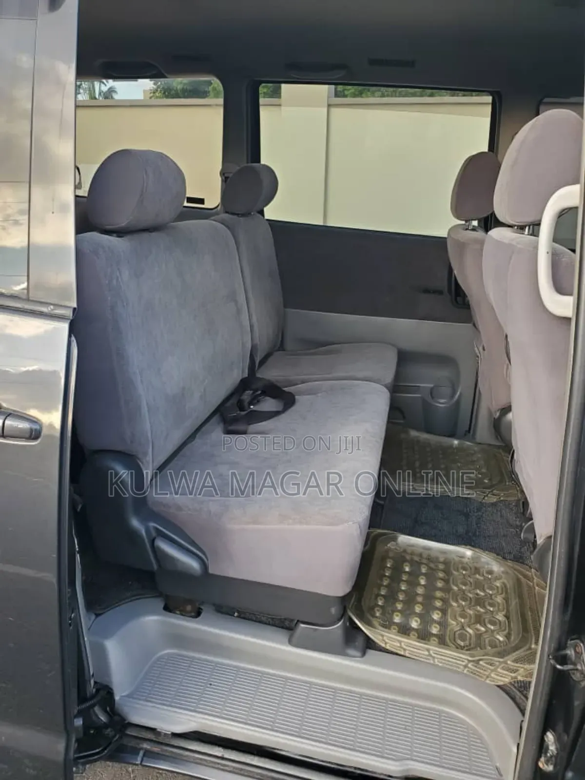 Toyota Noah 2007 Silver