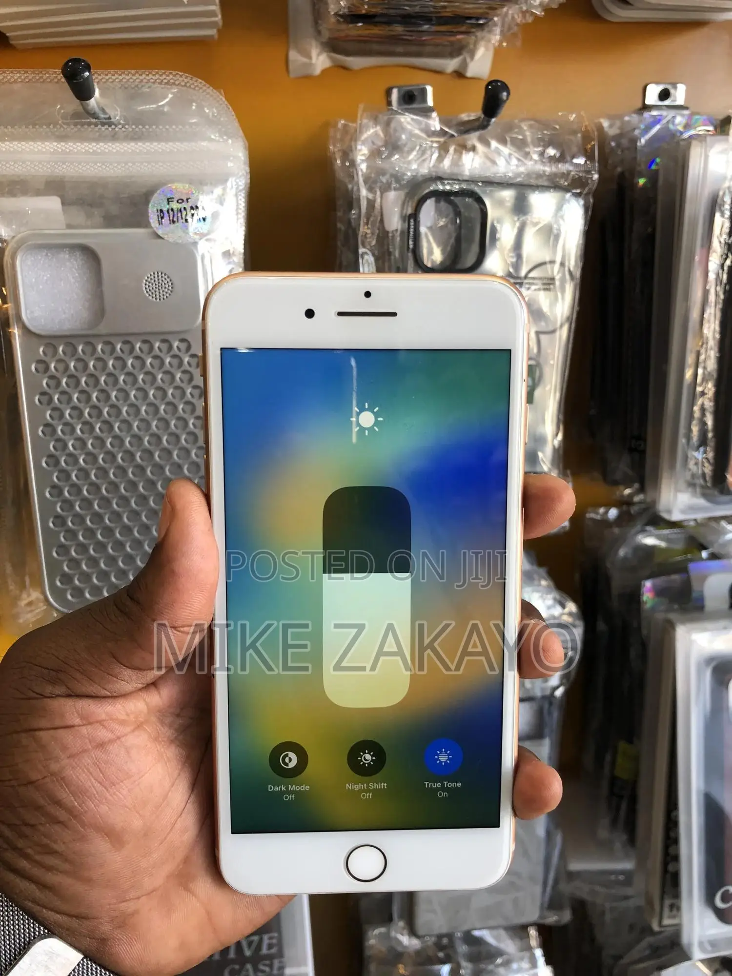 Apple iPhone 8 Plus 64 GB White