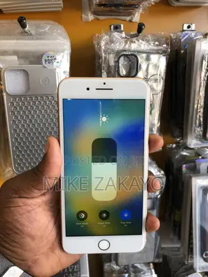 Apple iPhone 8 Plus 64 GB White