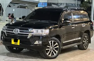 Toyota Land Cruiser 2012 Black