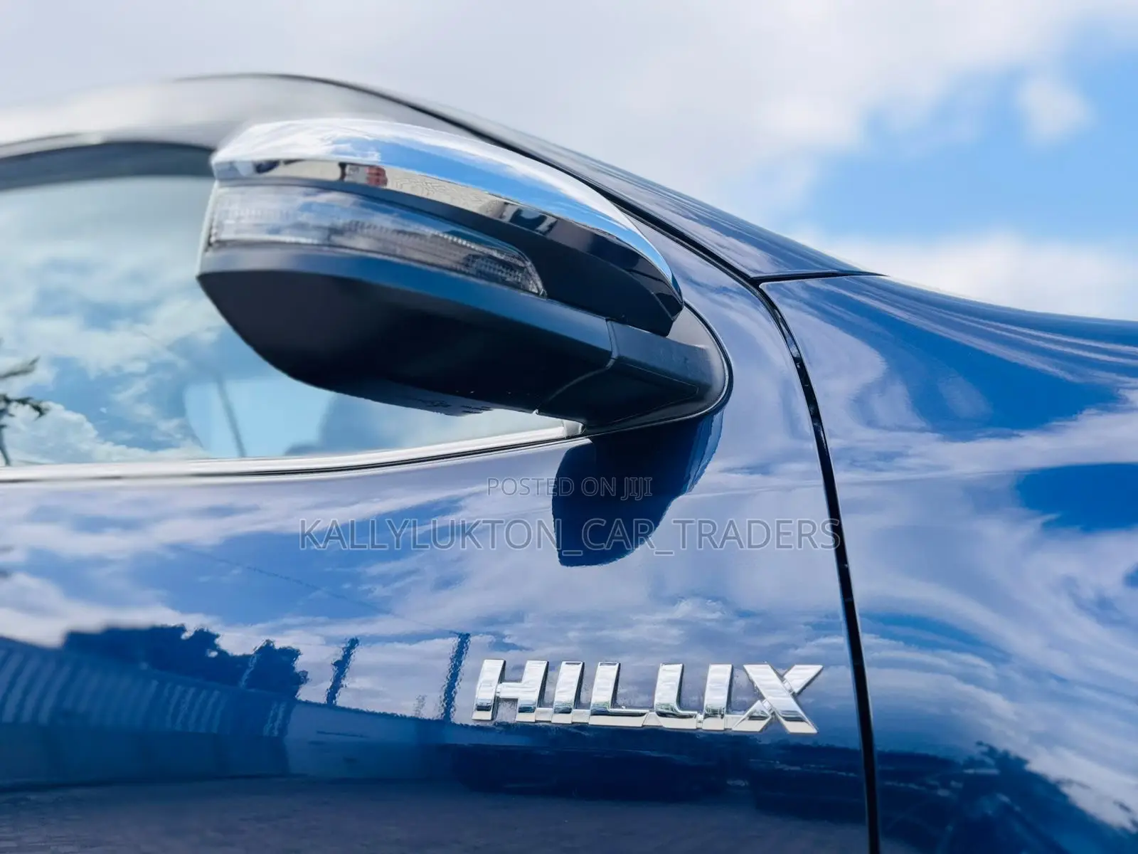 New Toyota Hilux 2021 Black