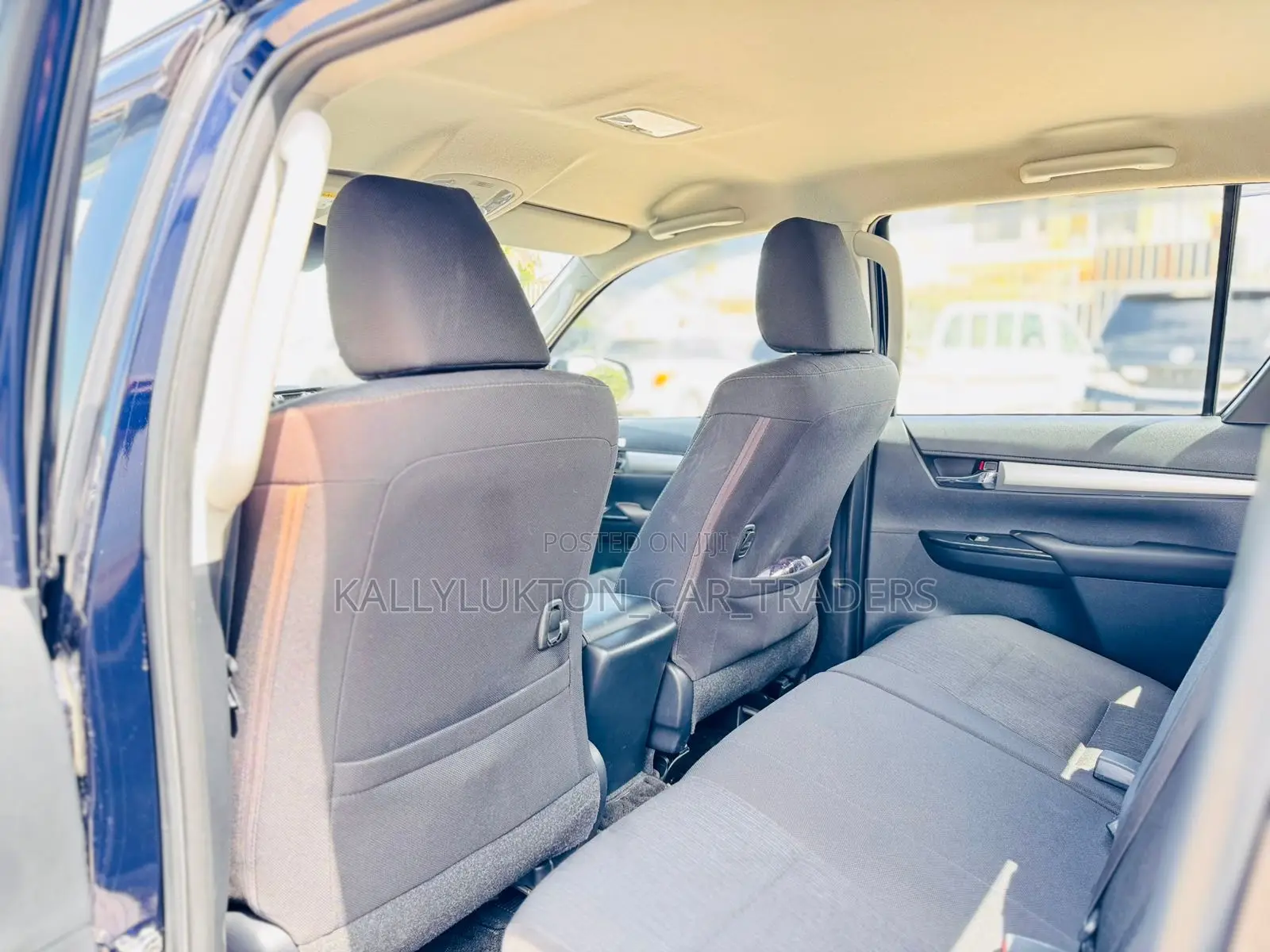 New Toyota Hilux 2021 Black