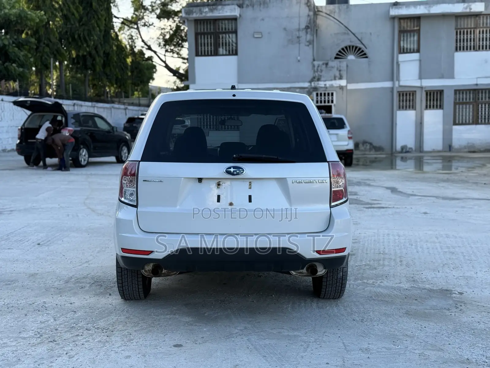 Subaru Forester 2.0D X 2011 White