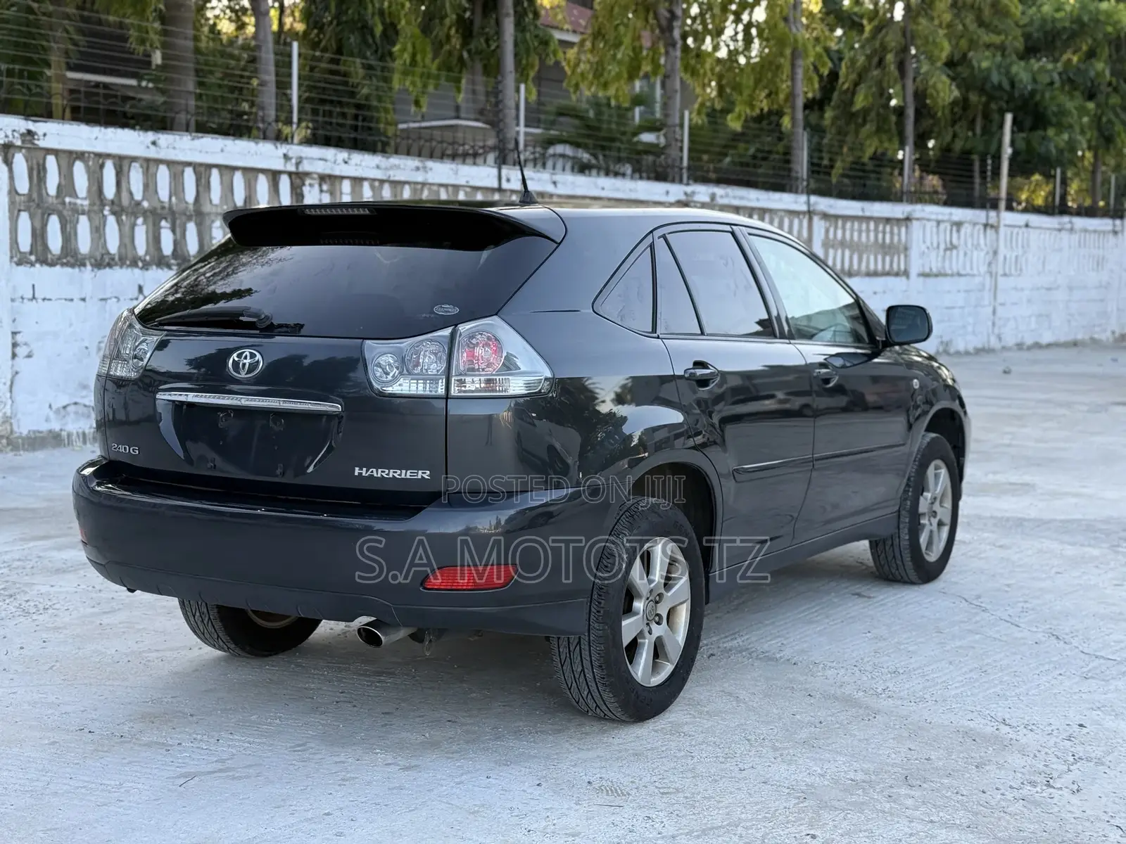 Toyota Harrier 2.4 2006 Gray