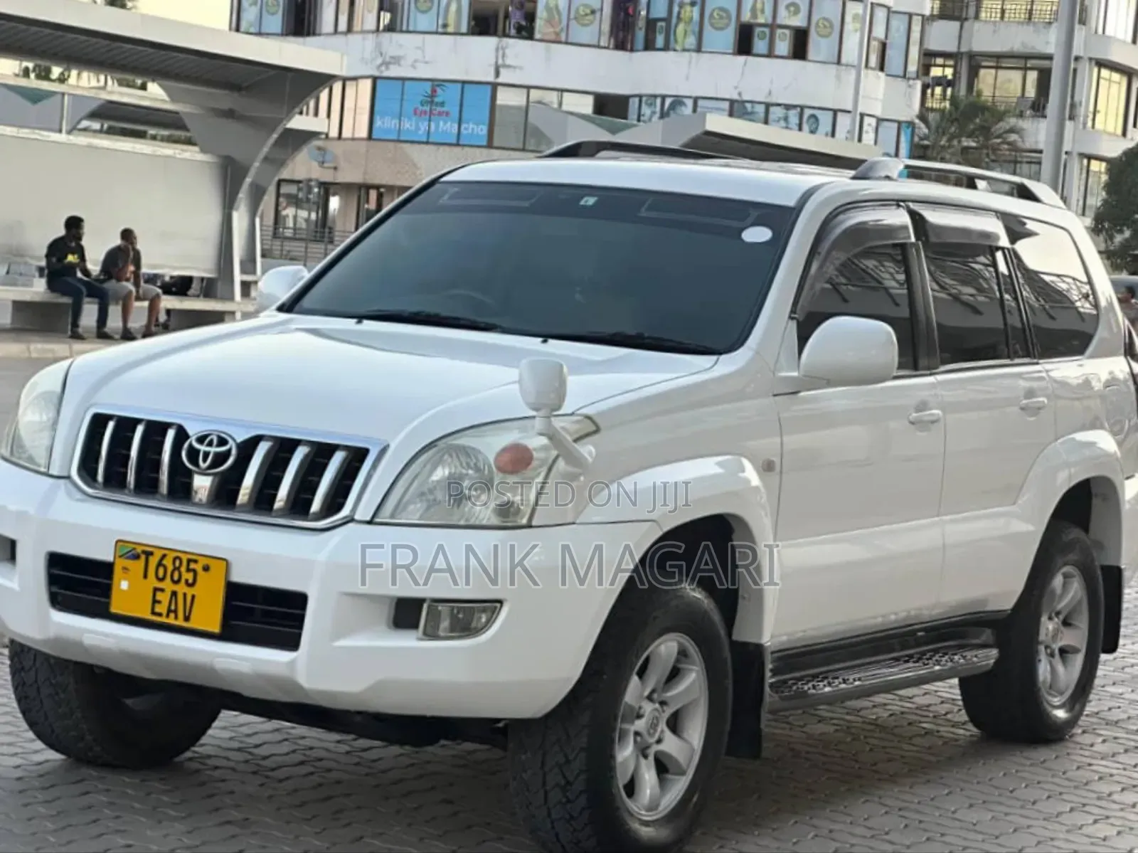 Toyota Land Cruiser Prado 2005 White