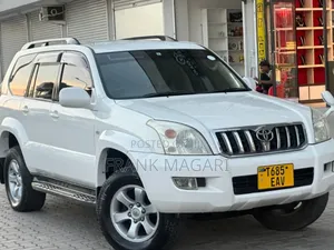Toyota Land Cruiser Prado 2005 White