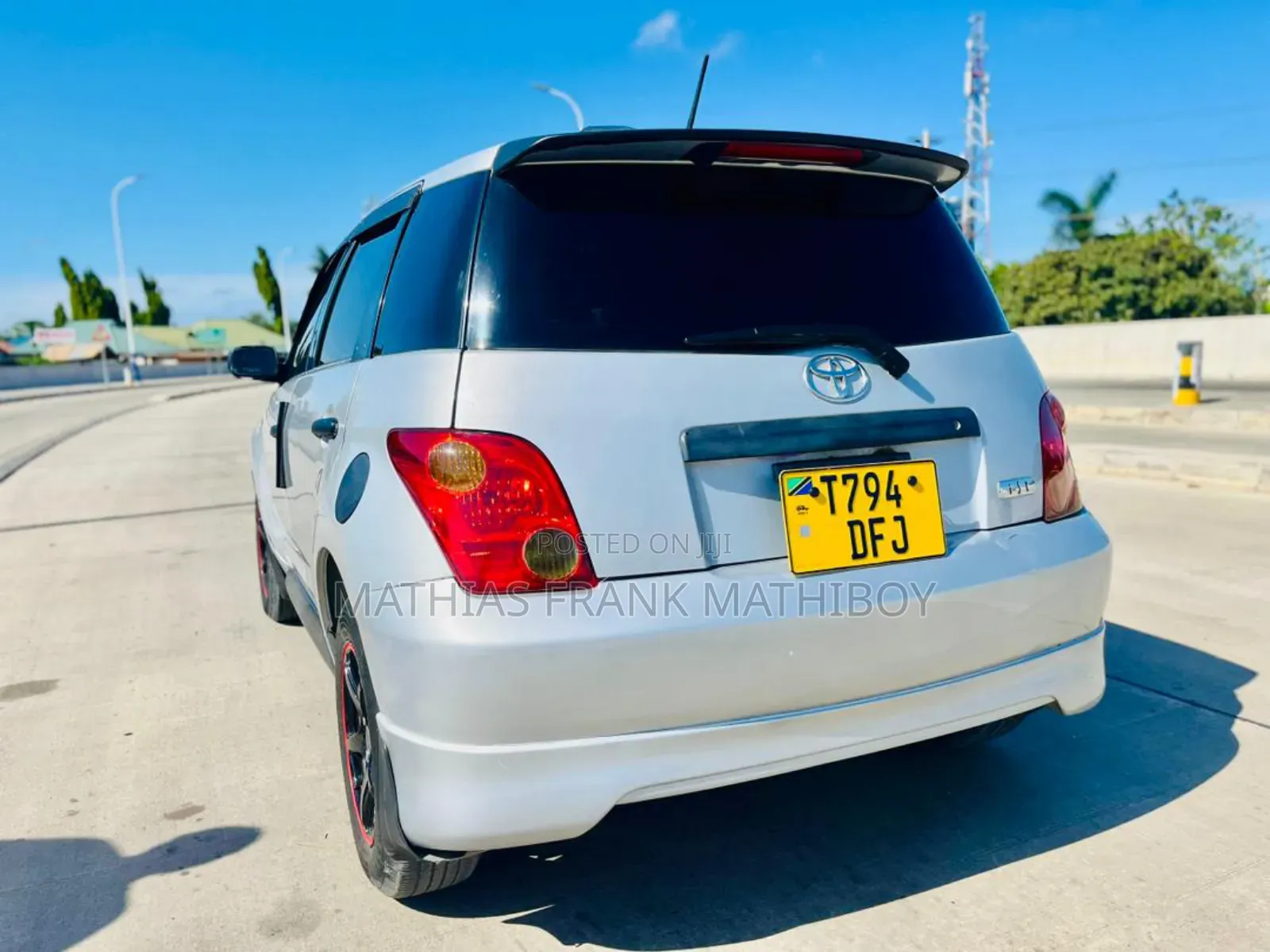 Toyota IST 2004 Silver