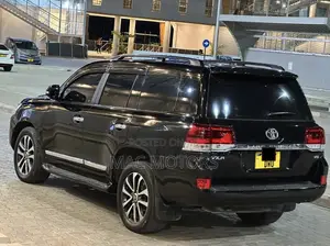 Toyota Land Cruiser 2011 Black