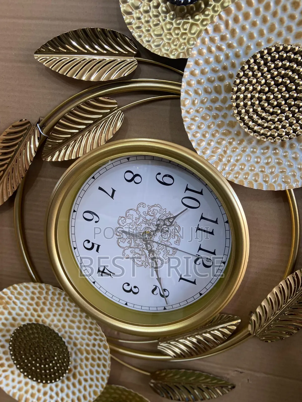 Art Metal Gold Wall Clock