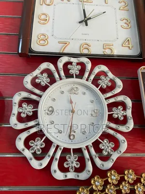 Quartz Fancy White Wall Silent Clock