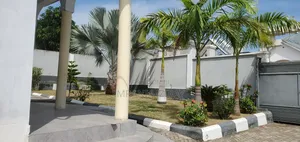 Joint Venture House_regent Estste