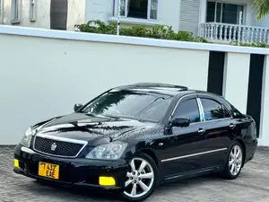 Photo - Toyota Crown 2006 Black