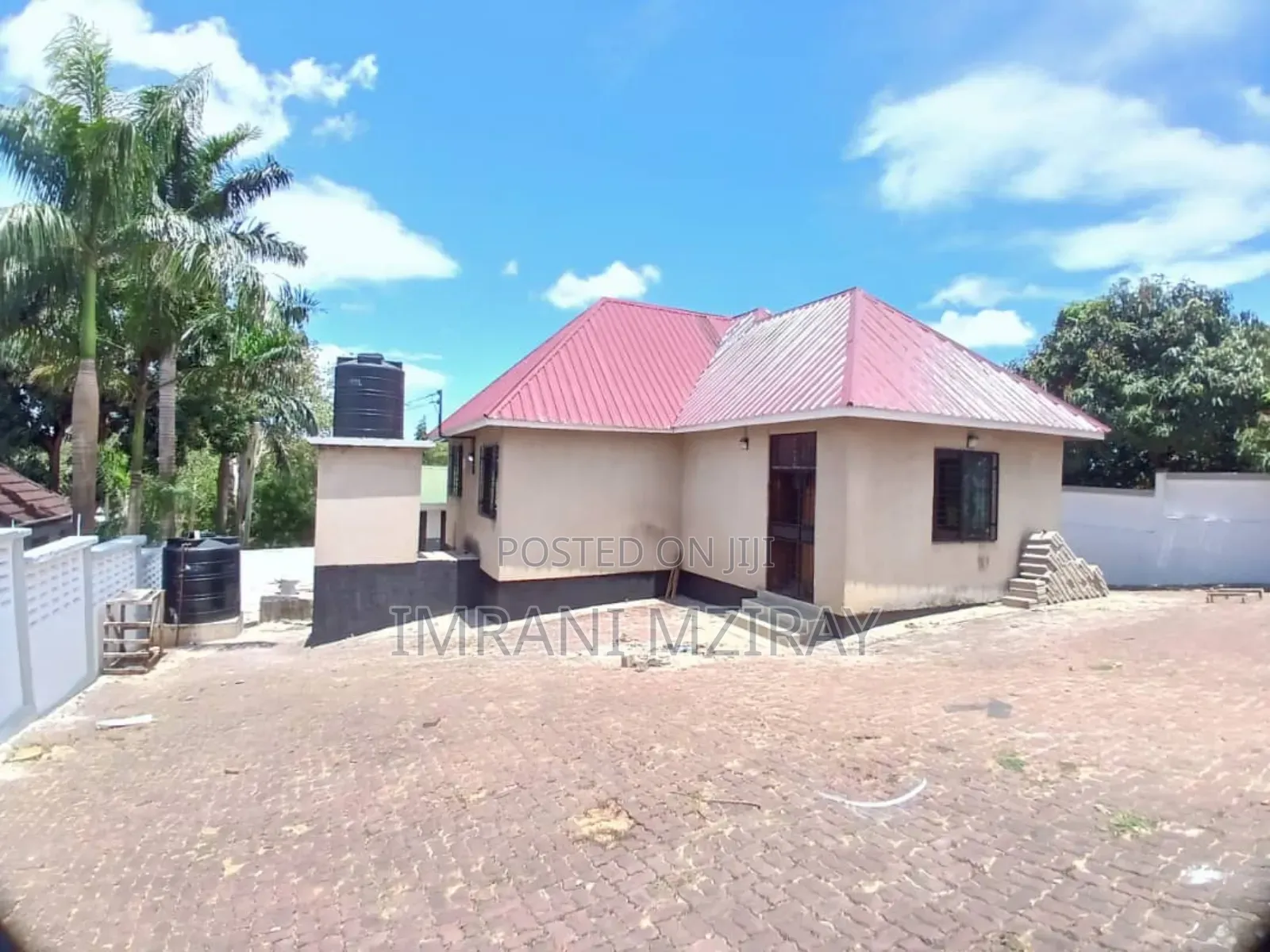4bdrm Bungalow in Oyster Bay for sale