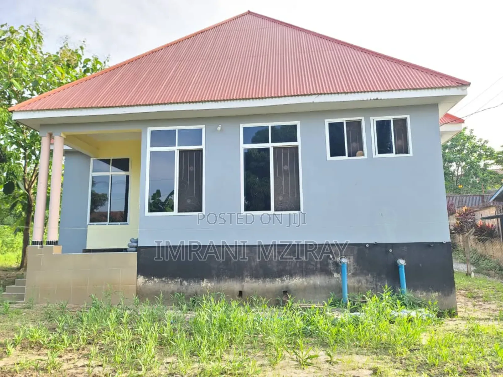 4bdrm Bungalow in Oyster Bay for sale