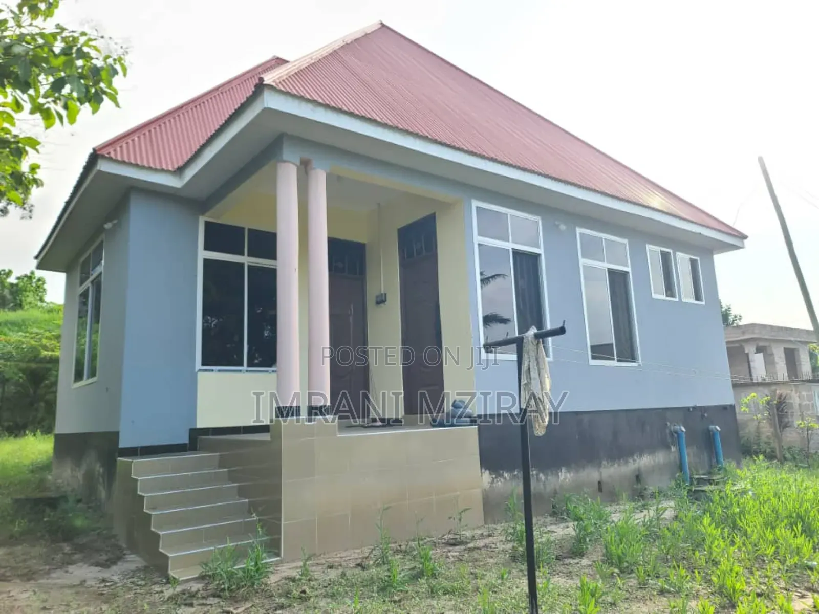 4bdrm Bungalow in Oyster Bay for sale
