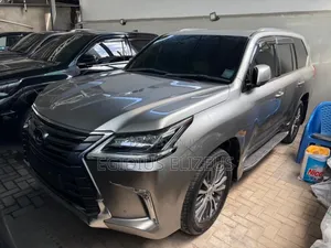 Lexus LX 2015 Silver