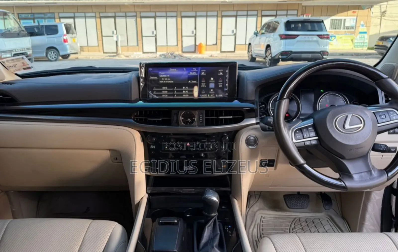 Lexus LX 2015 Silver