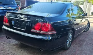 Toyota Crown 2006 Black