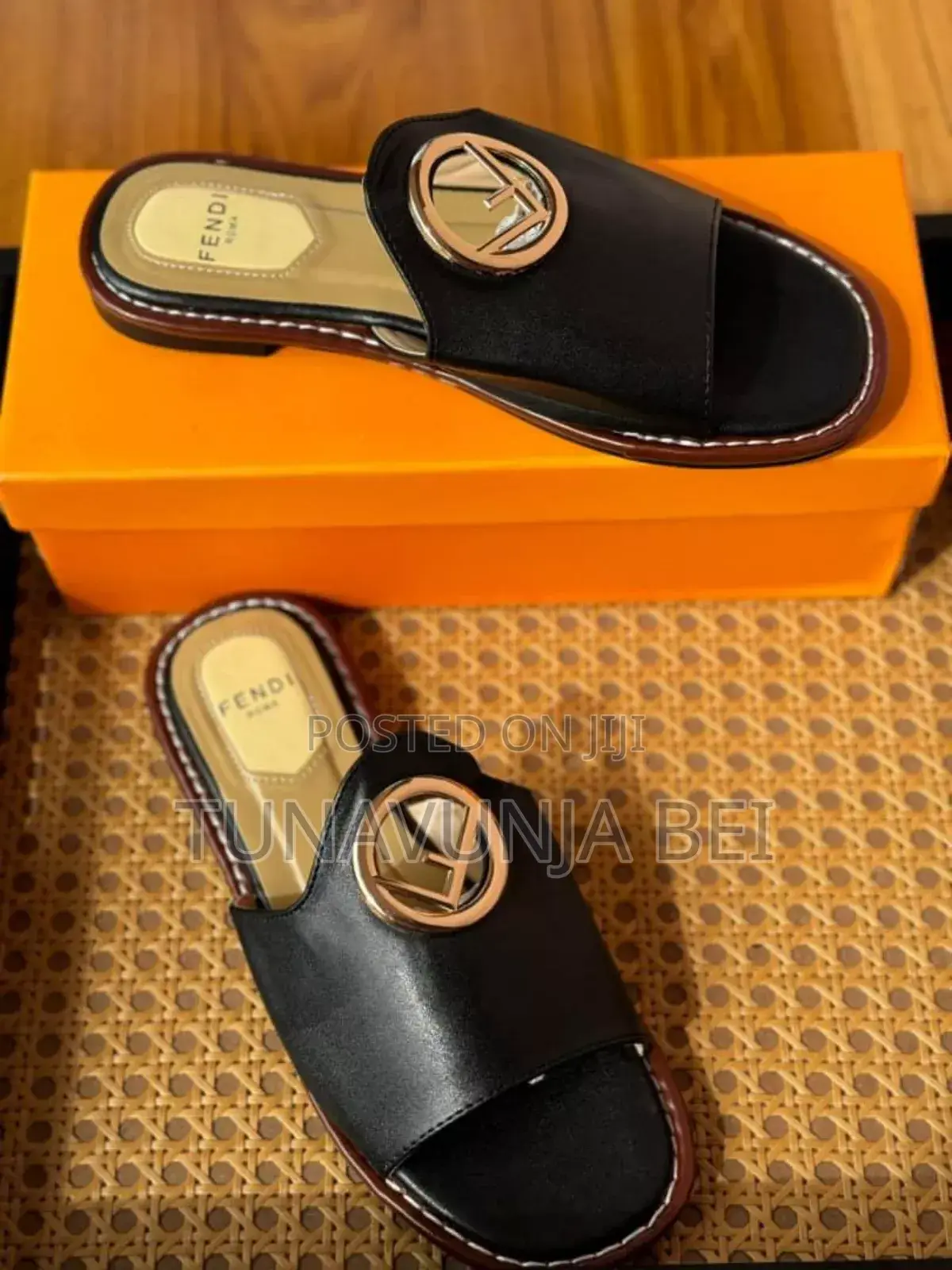 Sandal Fend Og