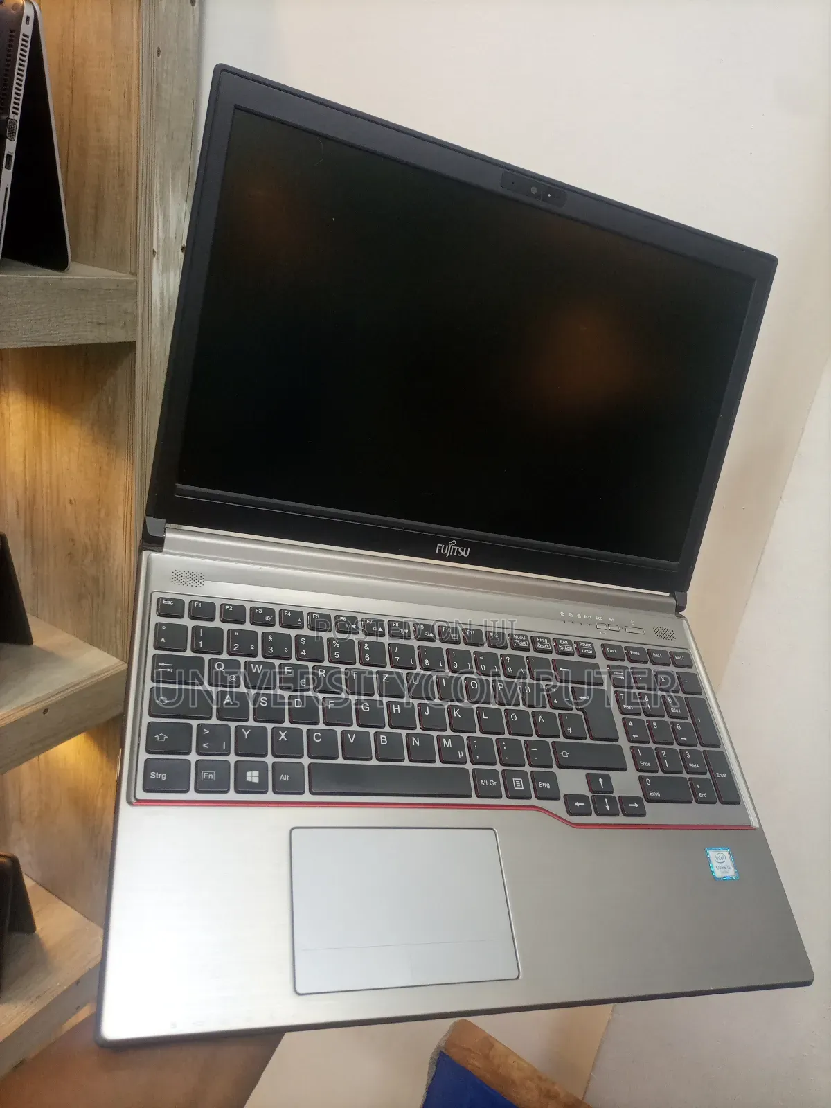 Laptop Fujitsu Esprimo M9410 8GB Intel Core I5 HDD 500GB
