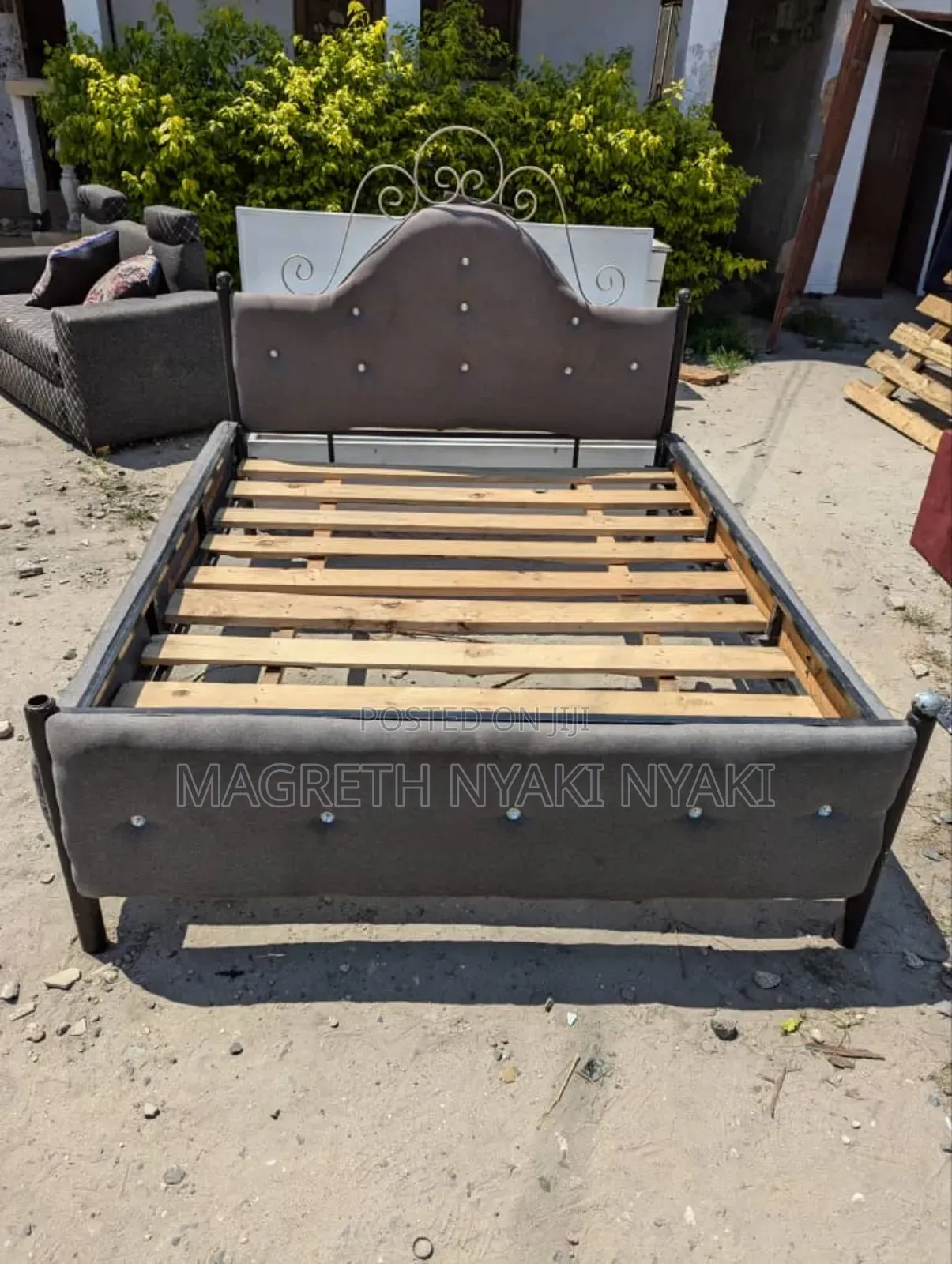Bed Sofa Ya Chuma
