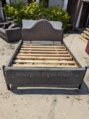 Bed Sofa Ya Chuma