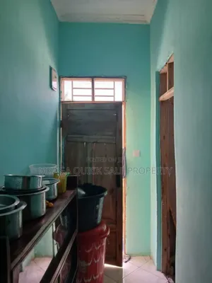 3bdrm House in Msongora, Msongola for sale