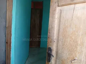 3bdrm House in Msongora, Msongola for sale