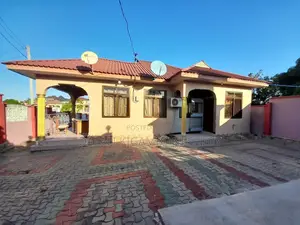 4bdrm House in House For Sale for sale