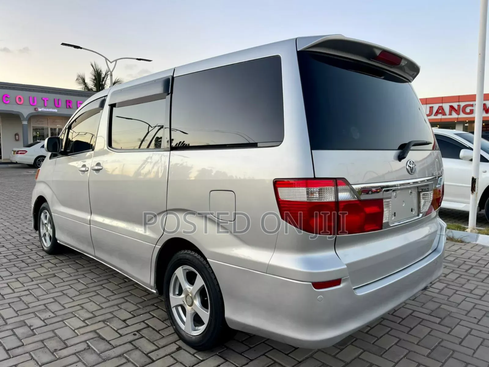 Toyota Alphard 2005 Silver